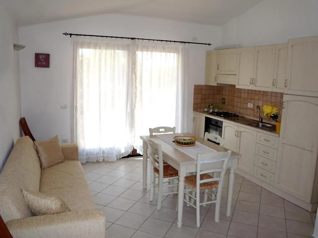 度假居 Casadelfaro Con Giardino A Pittulongu 600Metri Dalla Spiaggia 奧爾比亞